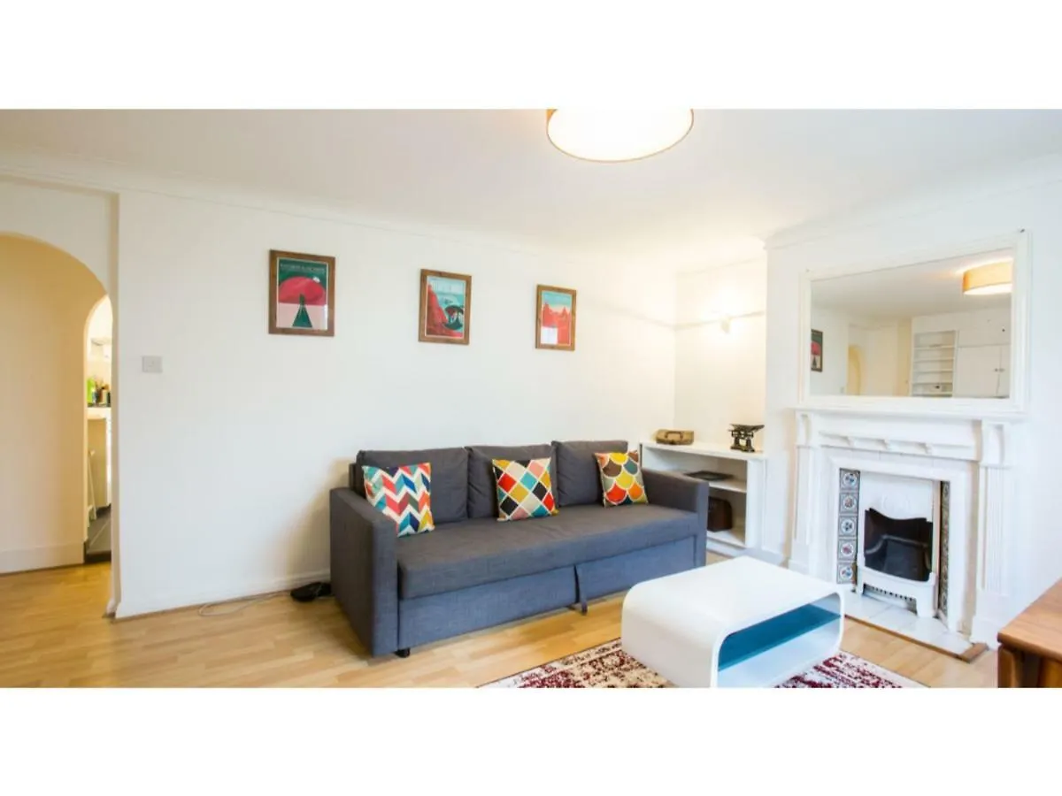 Elegant 1Bdr W/Private Garden In Vibrant Brighton 아파트